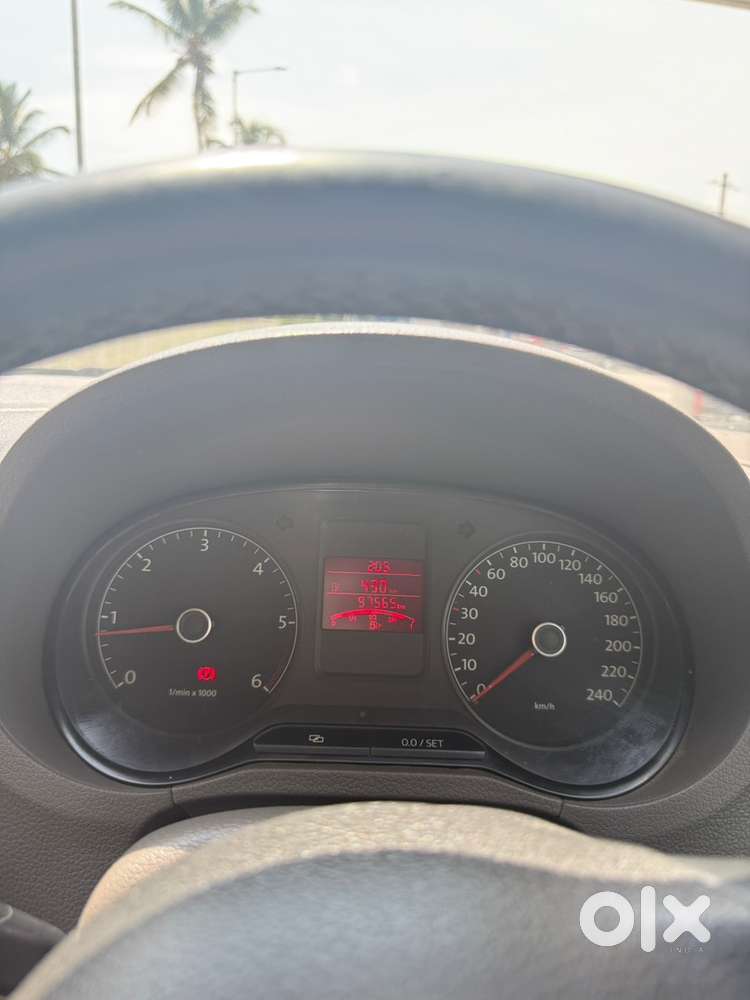 Vw Vento Tdi 1.6  Mileage 25+ Kmpl  Highline