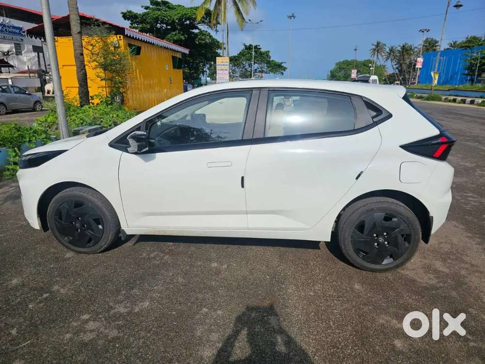 Tata Altroz Diesel Manual 2025 Variant