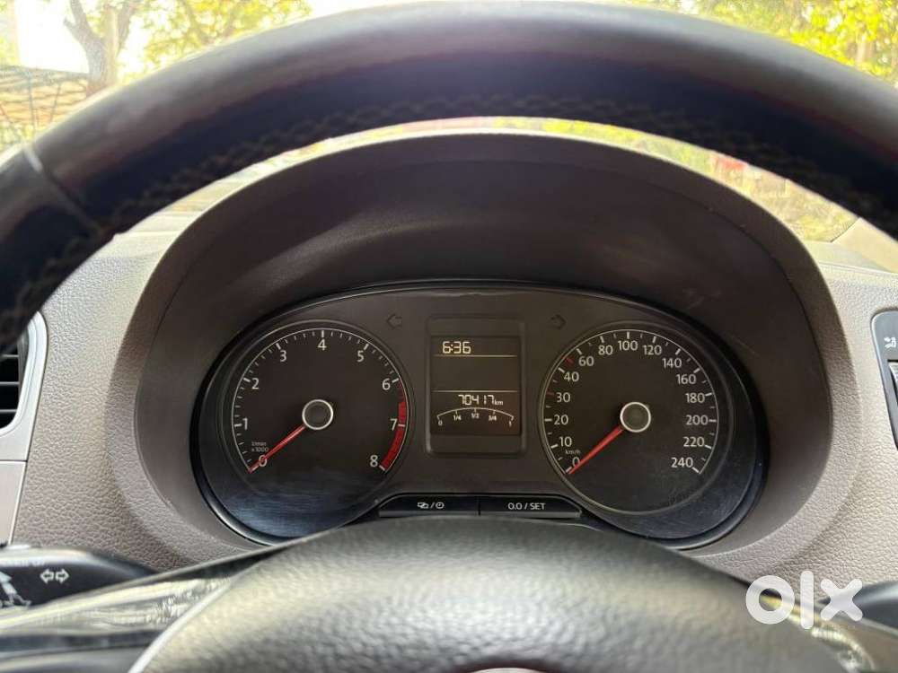 Volkswagen Vento 2010-2013 Petrol Highline At, 2016, Petrol