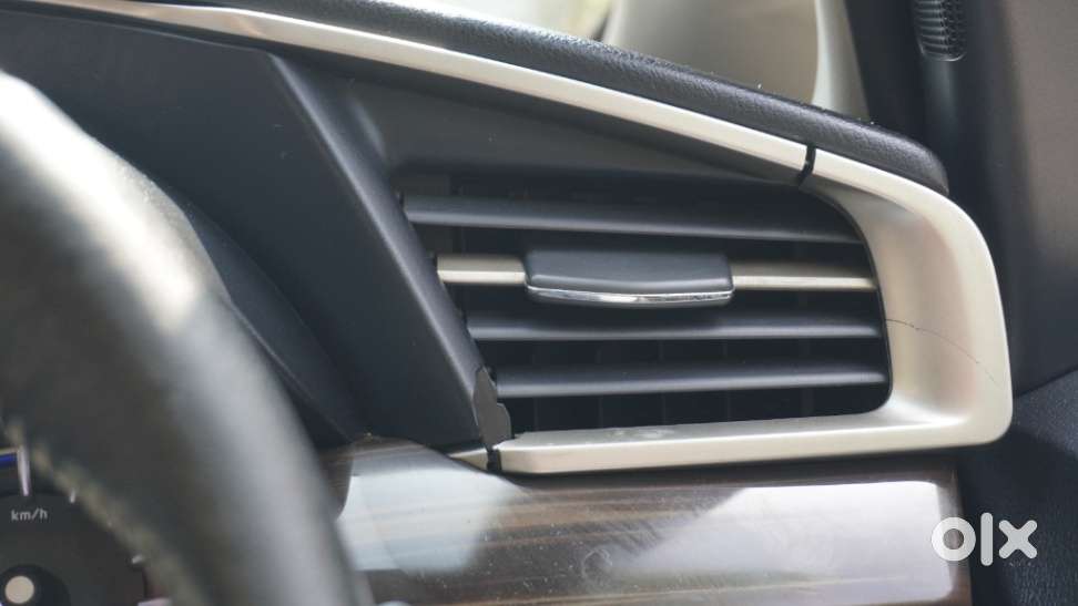 Toyota Innova Crysta 2.8 Zx At 7 Seater, 2016, Diesel