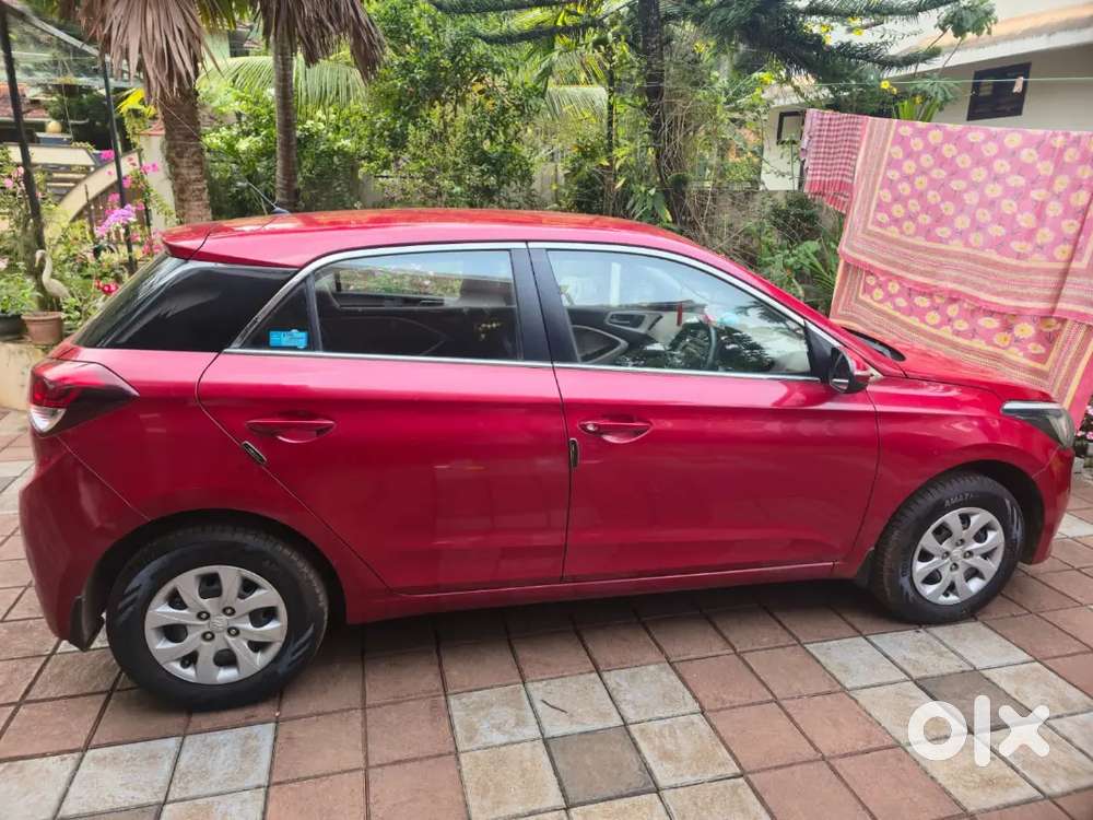 Hyundai I20 2017 Petrol 33000 Km Driven Single Owner