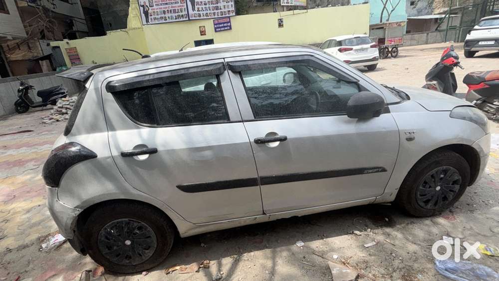 Maruti Swift Lxi 2013