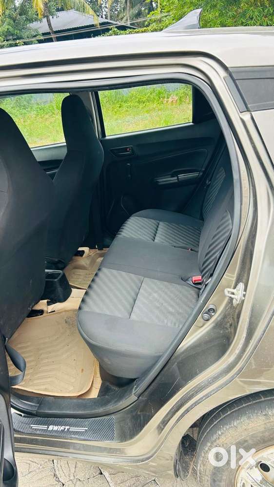 Maruti Suzuki Swift Lxi Bsiv, 2022, Petrol