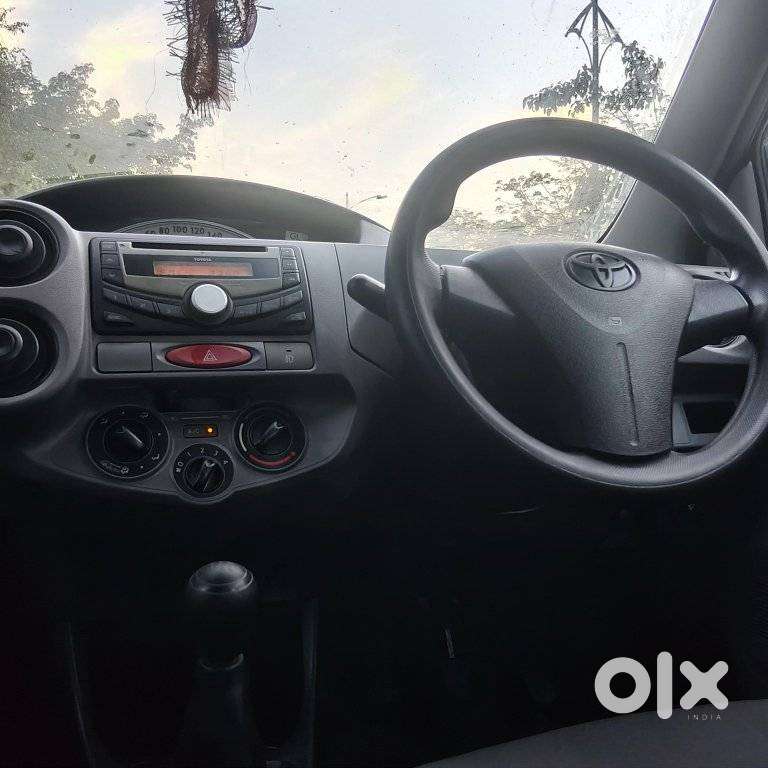 Toyota Etios 2010-2012 G, 2011, Petrol