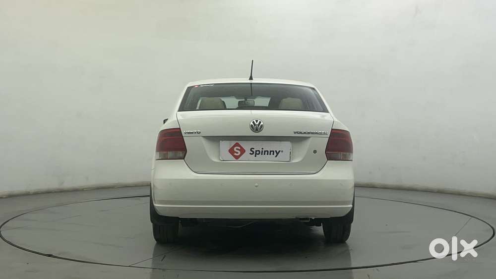 Volkswagen Vento Petrol Highline, 2015, Petrol