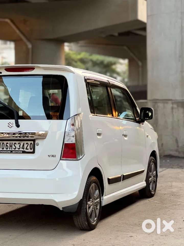 Maruti Suzuki Stingray Vxi Optional, 2015, Petrol