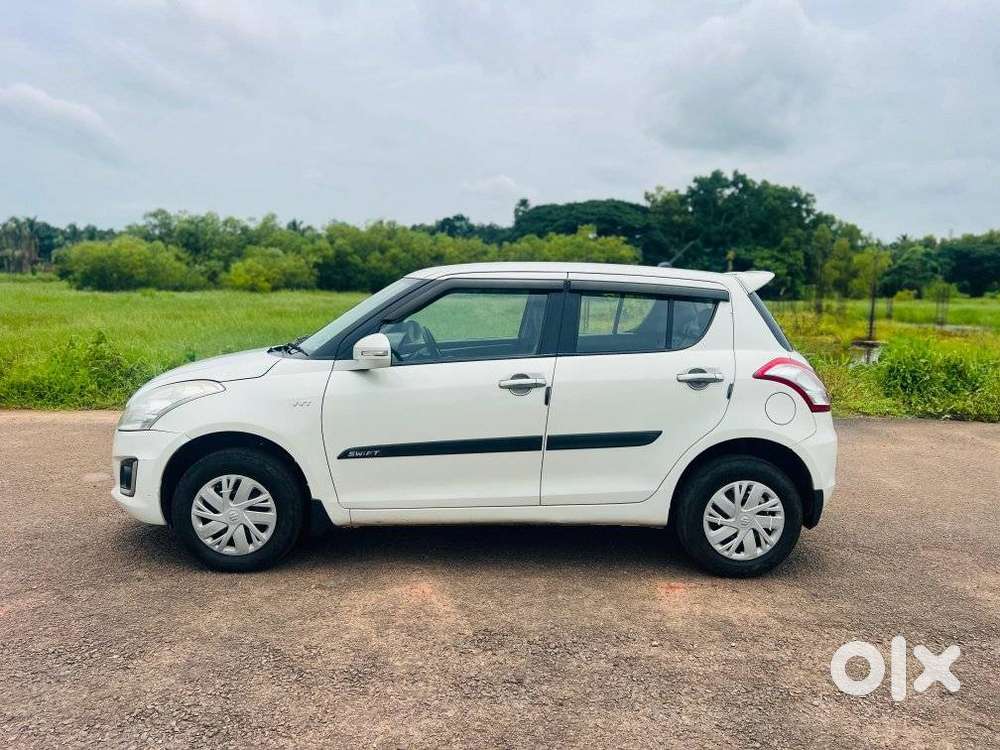 Maruti Suzuki Swift Vxi 1.2 Abs Bs-iv, 2014, Petrol