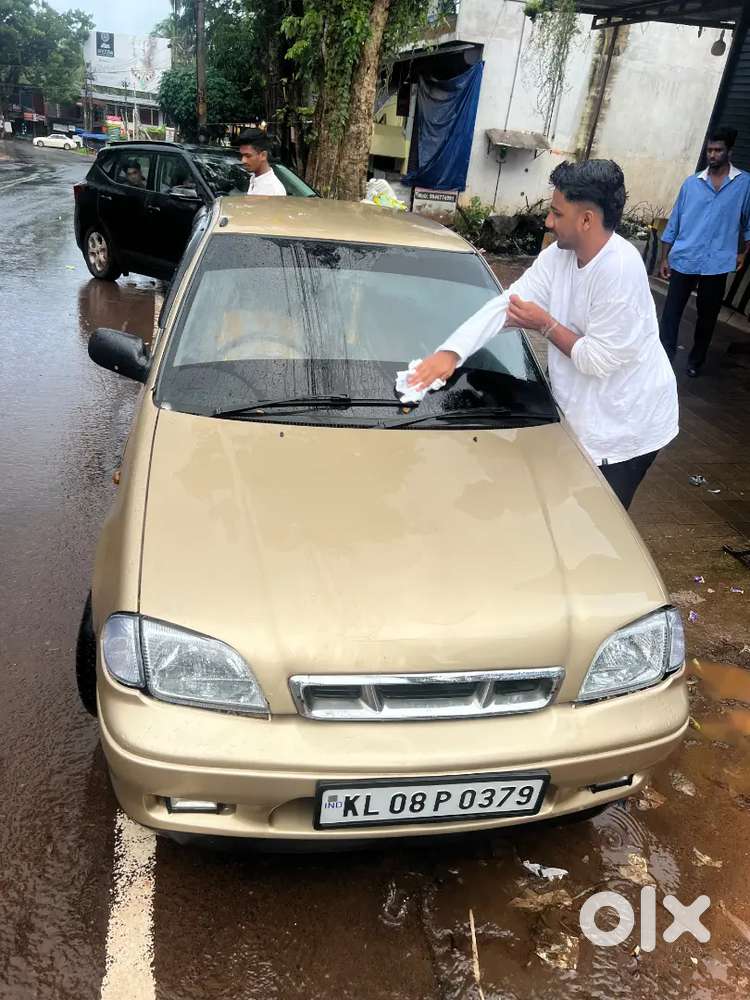 Maruti Esteem Vx 2000 Km Drivenl