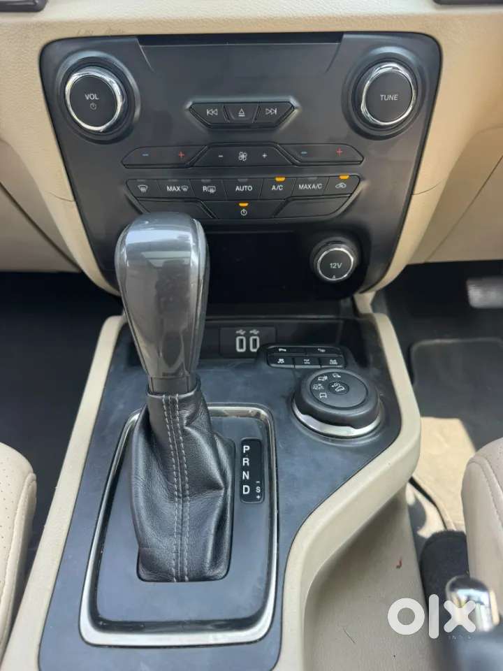 Ford Endeavour 3.2 Titanium At 4x4, 2017, Diesel