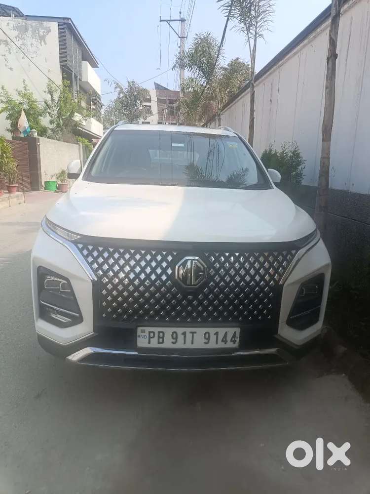 Mg Hector Plus 2023 Petrol Well Maintained