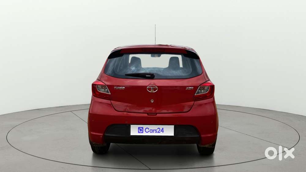 Tata Tiago 1.2 Revotron Xza, 2017, Petrol