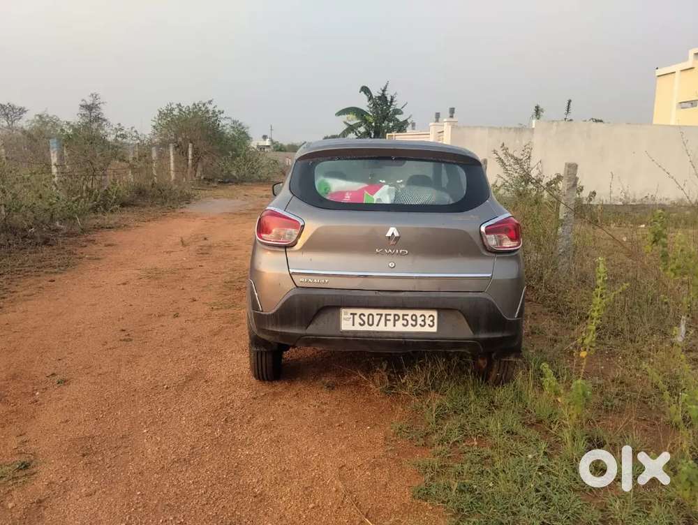 Renault Kwid 2017 Petrol Well Maintained Brand New Tires.