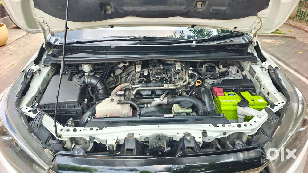 Toyota Innova Crysta Touring Sport 2.4 Mt, 2017, Diesel