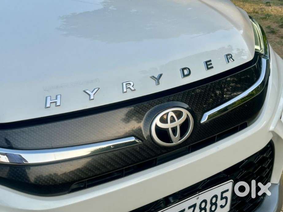 Toyota Urban Cruiser Hyryder 1.5 V Hybrid, 2023, Petrol