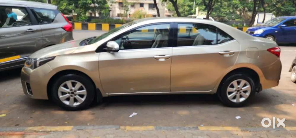 Toyota Corolla Altis 2015