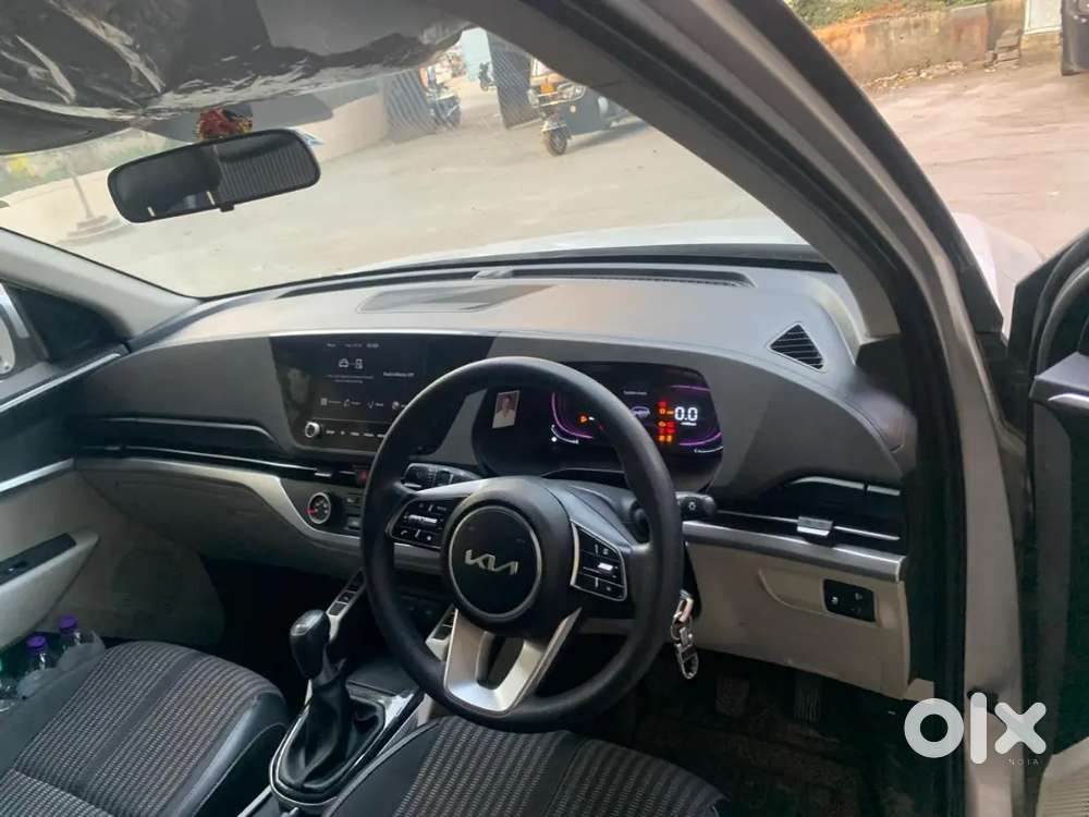 Kia Carens 2022 Prestige Plus