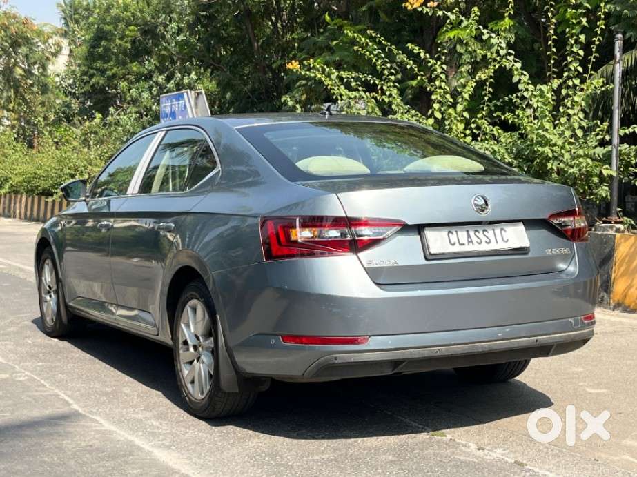Skoda Superb L&k 2.0 Tdi At, 2018, Petrol