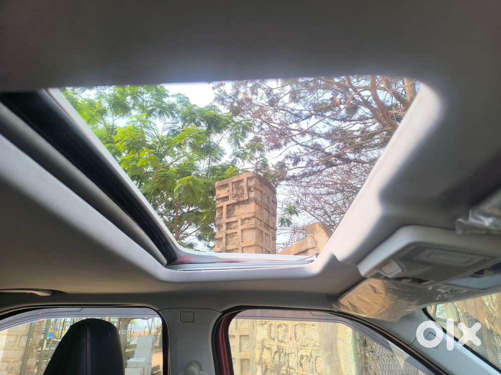 Tata Punch Creative Dual Tone Mt Sunroof, 2024, Petrol