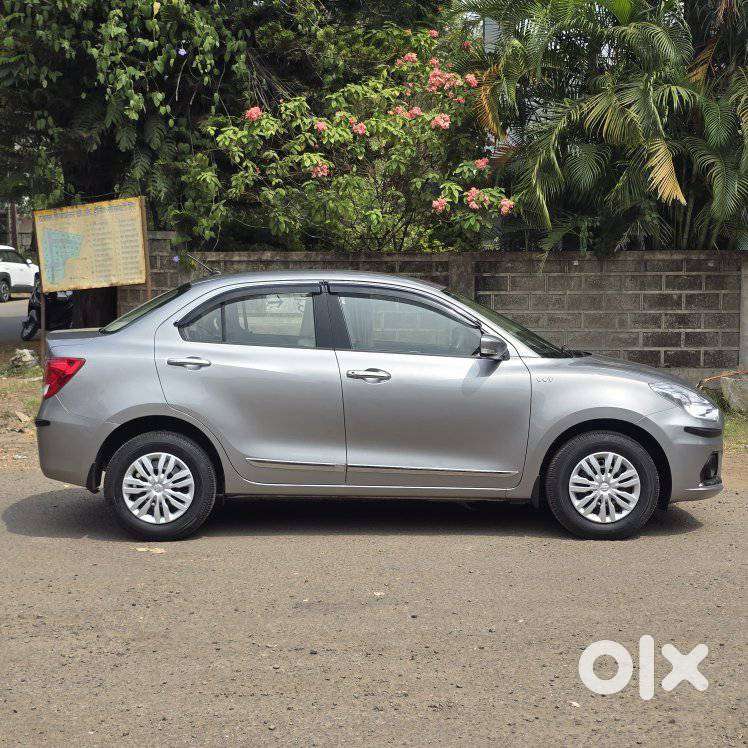 Maruti Suzuki Swift Dzire 1.3 Vxi, 2021, Petrol