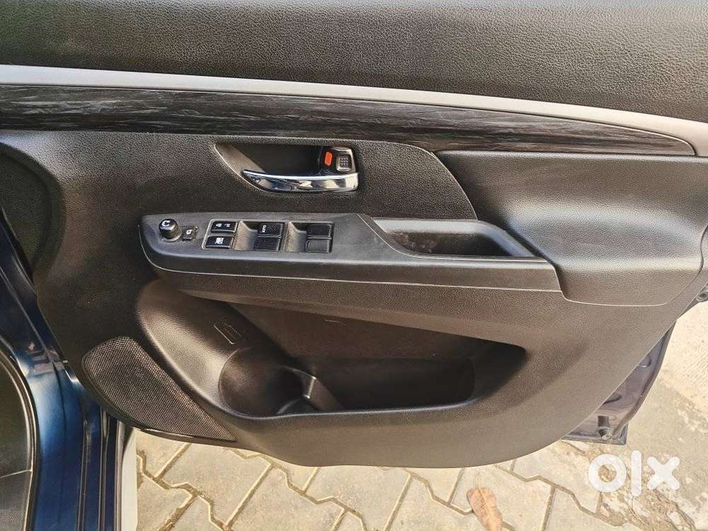 Maruti Suzuki Xl6 1.5 Alpha Mt, 2023, Petrol