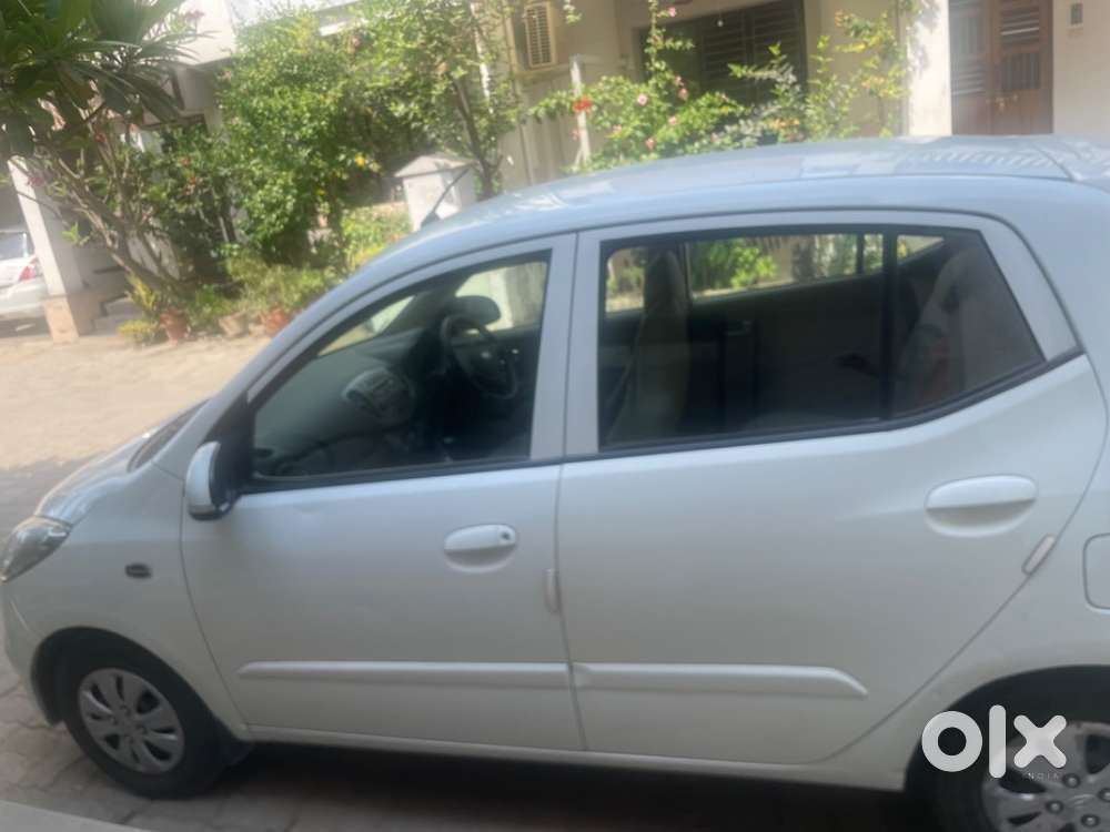Hyundai Grand I10 2013 Petrol Well Maintained