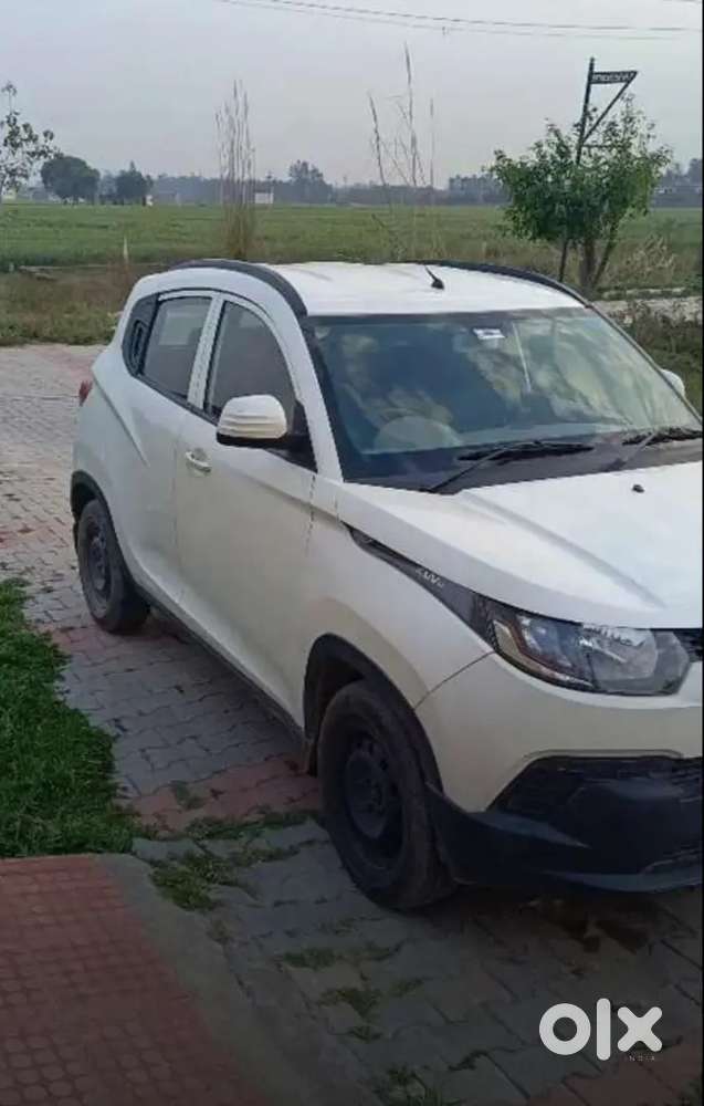 Mahindra Kuv 100 2017