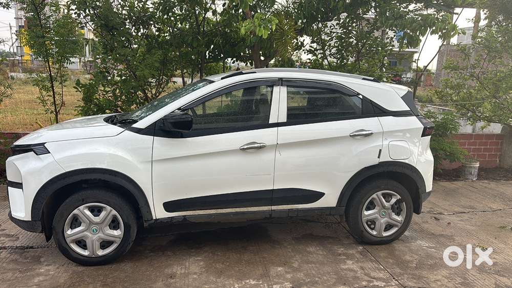 Tata Nexon Smart Plus 2025 Model Year
