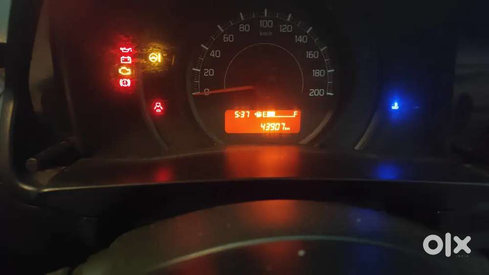 Maruti Suzuki Swift Lxi 2023