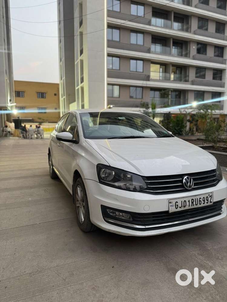 Volkswagen Vento Highline Plus 1.6 Tdi Automatic — 2016
