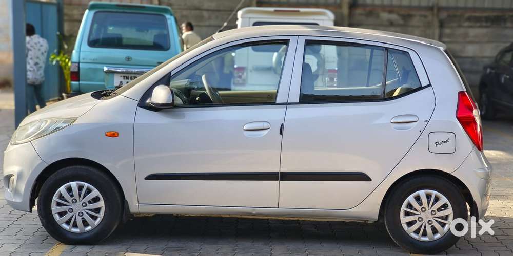 Hyundai I10 Sportz, 2014, Petrol