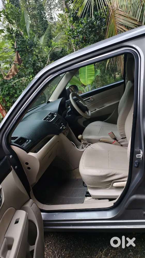 Maruti Suzuki Dzire 2013 Petrol Manual Transmission First Owner