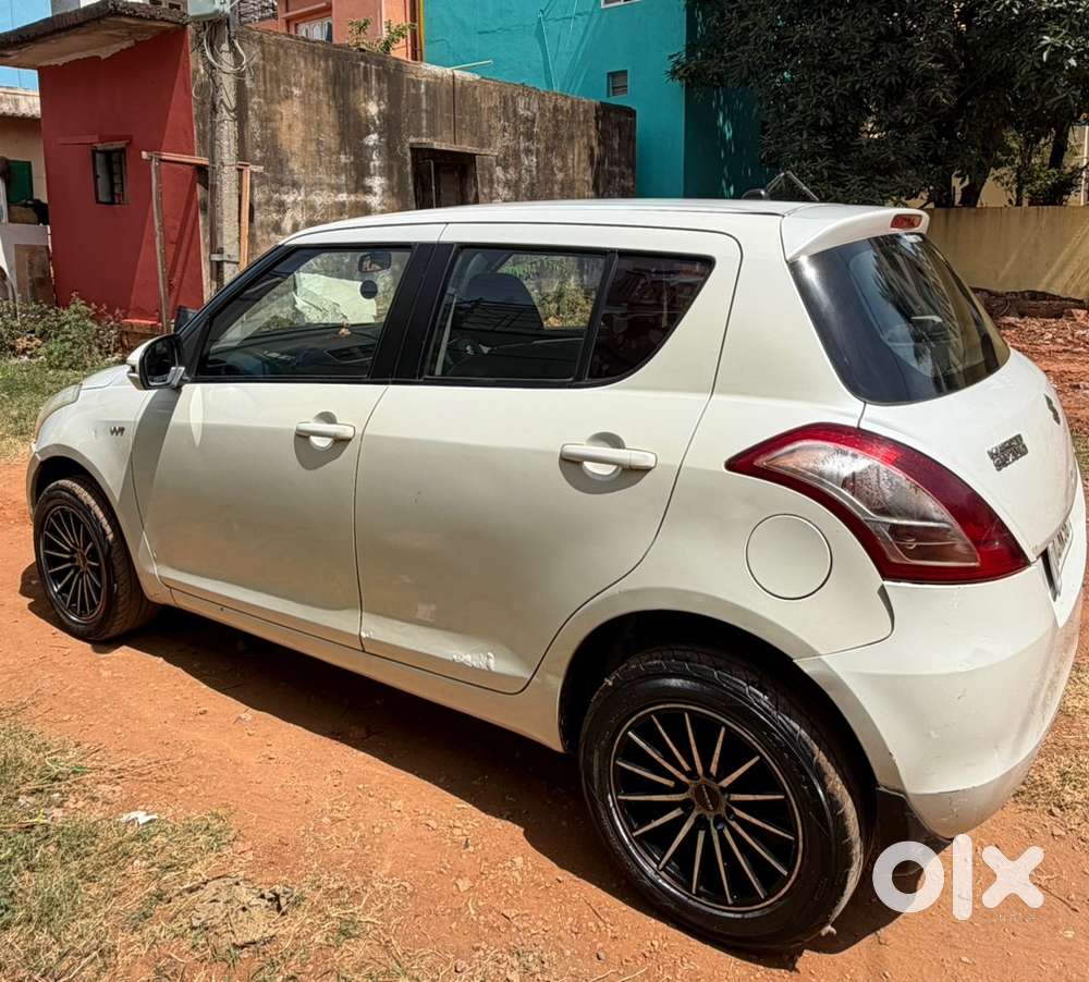 Swift Maruti Suzuki 2012 Model