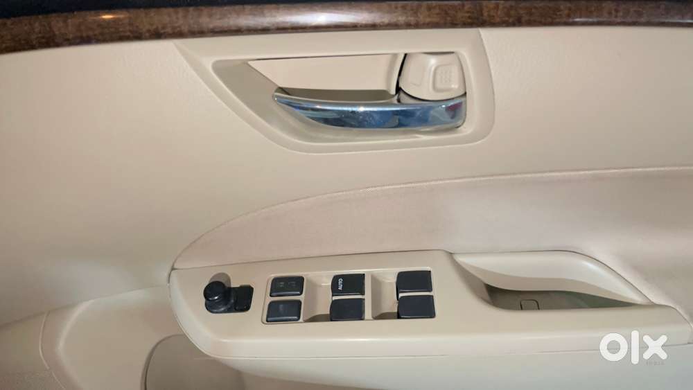 Maruti Suzuki Swift Dzire Vxi 1.2, 2015, Petrol