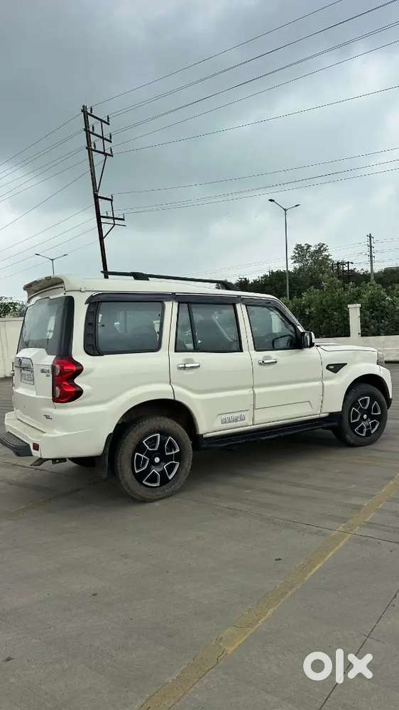 Mahindra Scorpio S5