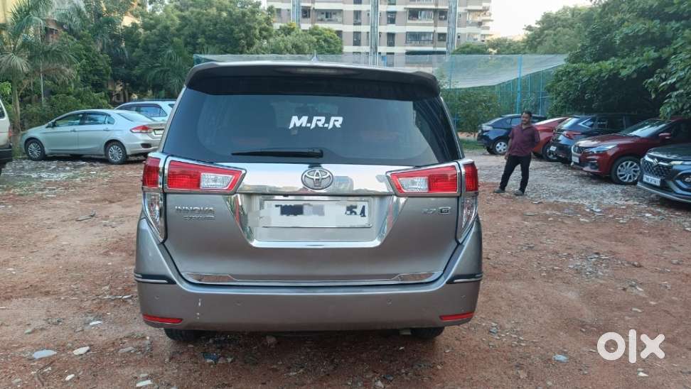 Toyota Innova Crysta 2.7 Gx Limited Edition At 7 Str, 2022, Petrol