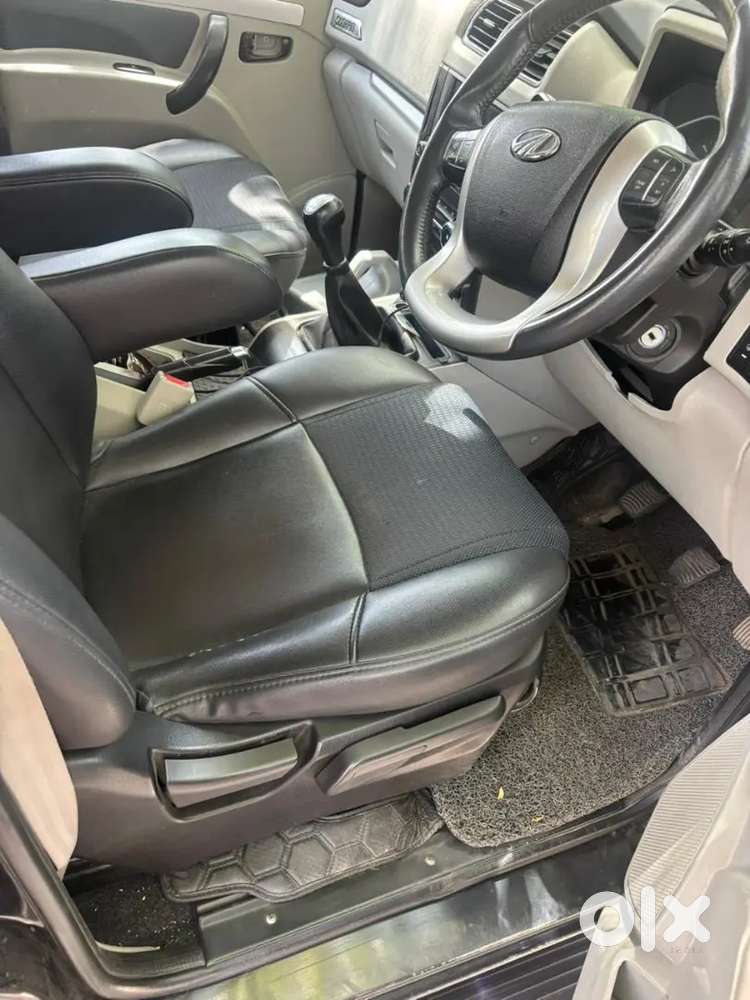 Mahindra Scorpio S11 Diesel 7 Seater Captain Chairs