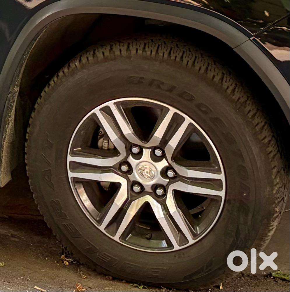 Toyota Fortuner 2023 Diesel 11000 Km Driven