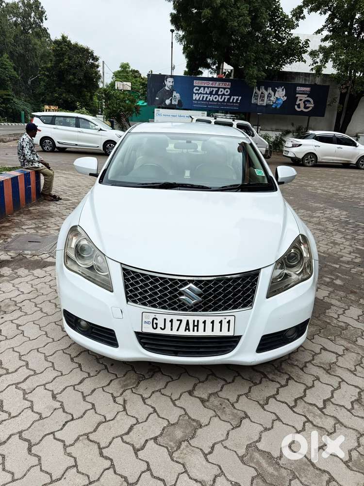 Maruti Suzuki Kizashi 2012 Cng & Hybrids Well Maintained
