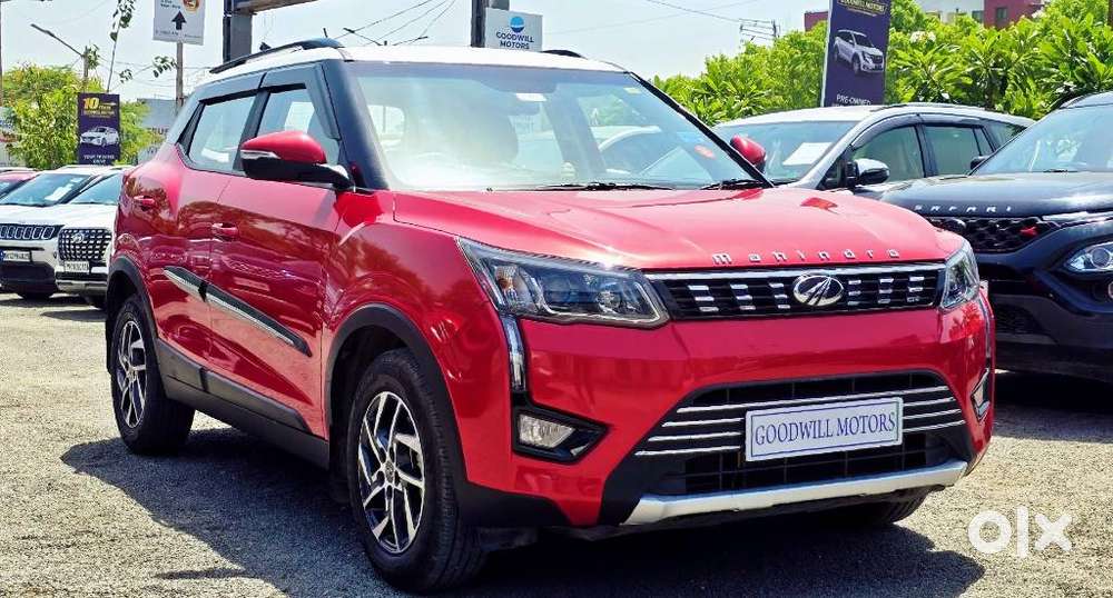 Mahindra Xuv300 1.2 W8 (o) Amt Petrol, 2022, Petrol