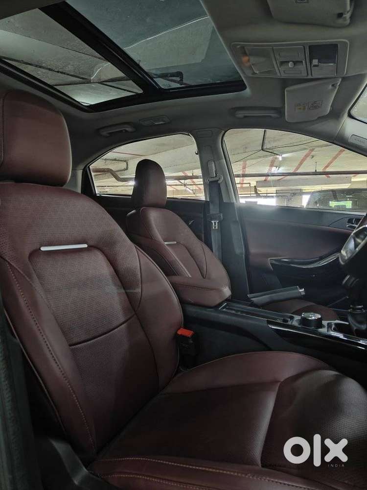 Tata Curvv Accomplished S 1.2 Revotron Petrol 7dca, 2025, Petrol
