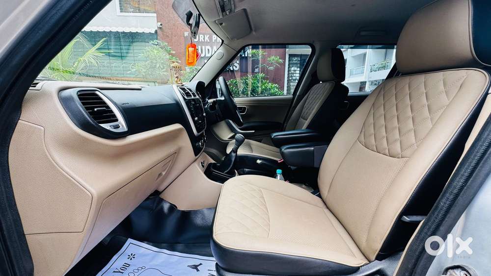 Mahindra Tuv 300 T10, 2018, Diesel