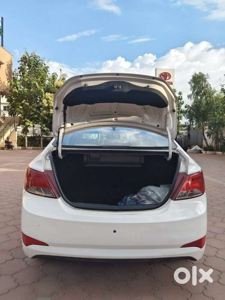 Hyundai Verna Vtvt 1.6 Sx, 2016, Petrol