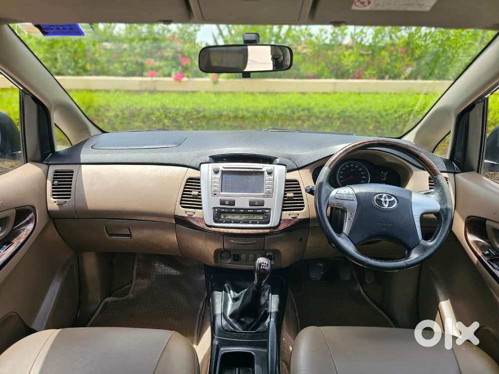 Toyota Innova 2.5 Z Diesel 7 Seater, 2015, Diesel