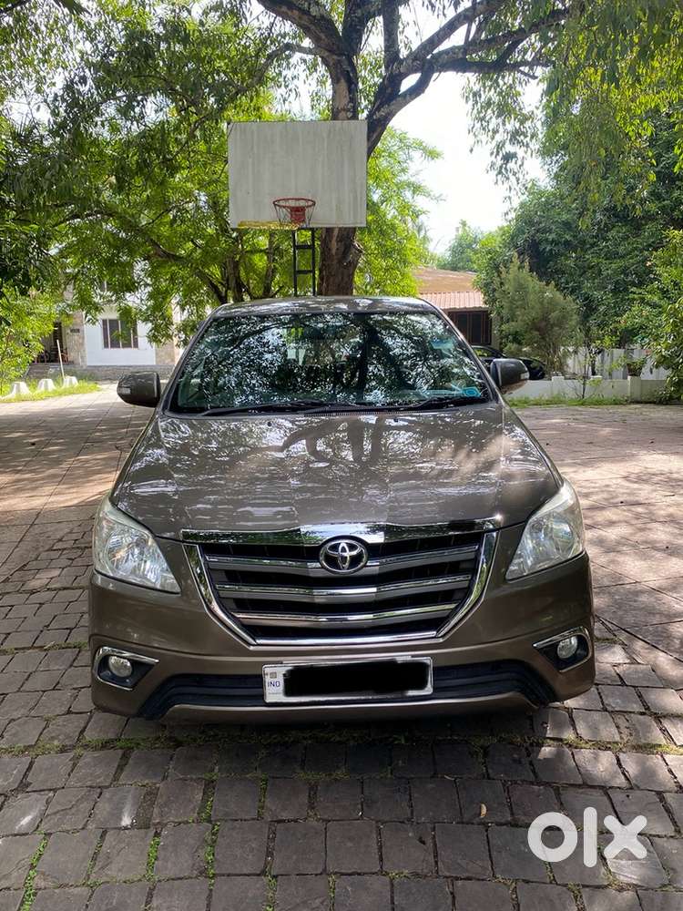 Toyota Innova 2015 Z Intercooler Diesel 130000 Km Driven
