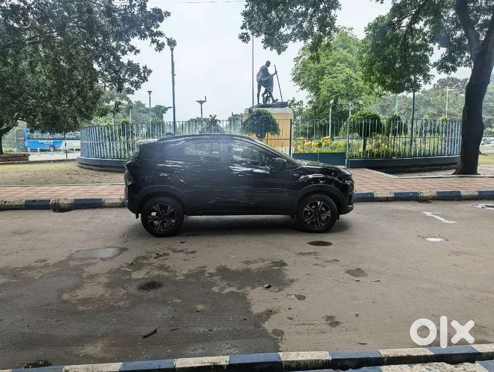 Tata Nexon Creative Plus (s) Dark Edition Petrol 2024 Awaits