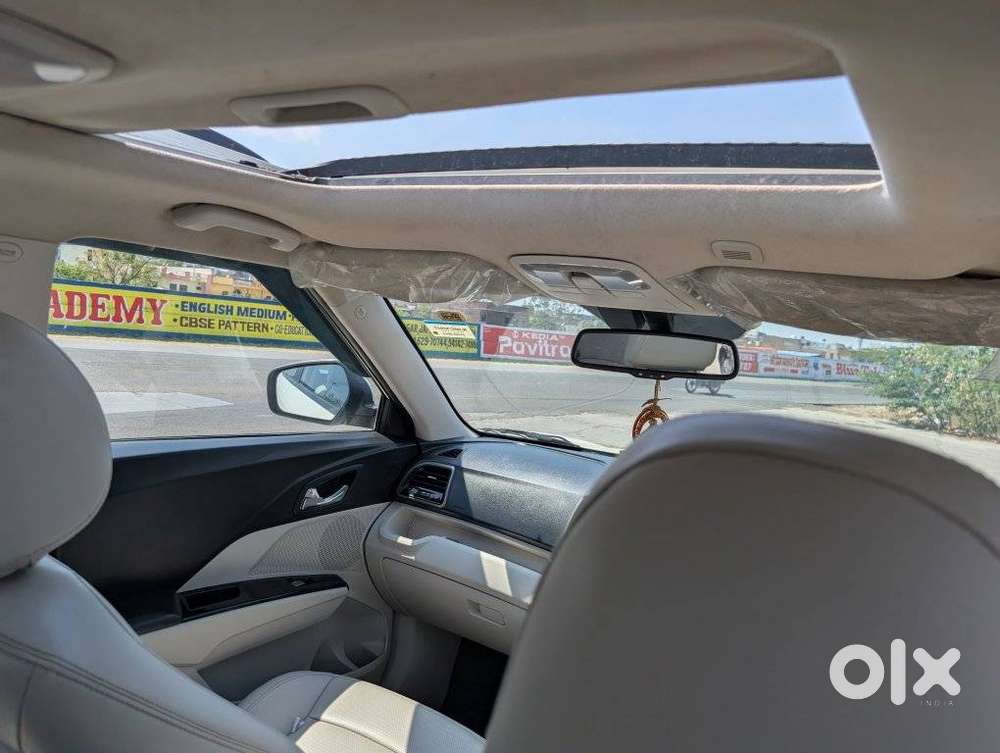 Mahindra Xuv300 W8 Option Diesel, 2022, Diesel