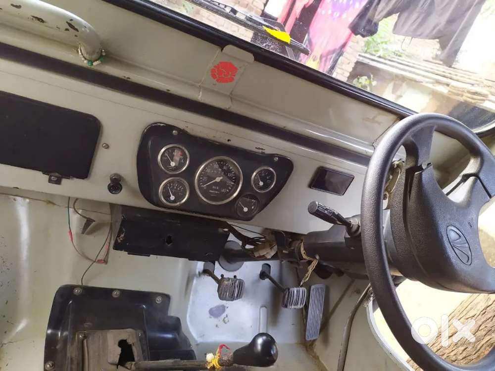 Mahindra Jeep Cj 2000