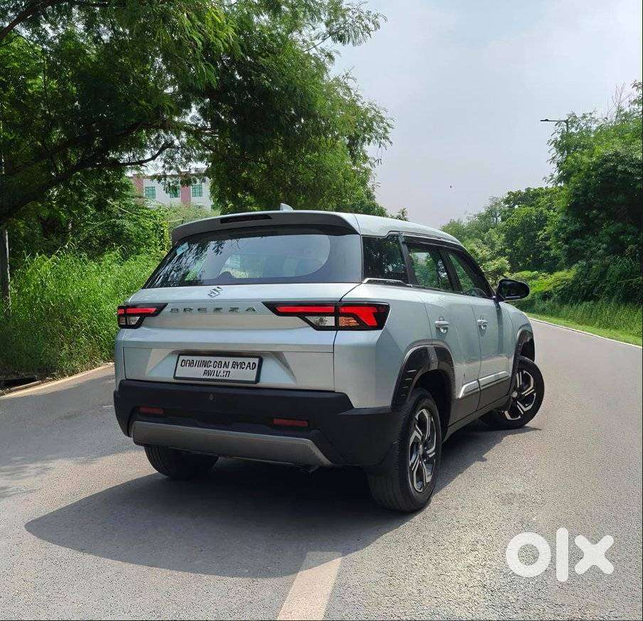 Maruti Suzuki Brezza 1.5 Lxi Cng, 2024, Cng & Hybrids