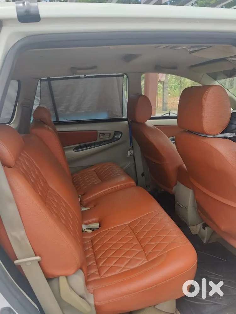 Toyota Innova 2012 Diesel 395000 Km Driven