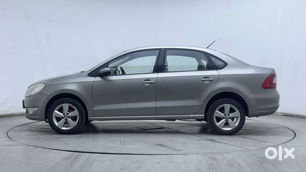 Skoda Rapid [2016-2021] 1.6 Mpi Style Plus, 2015, Petrol